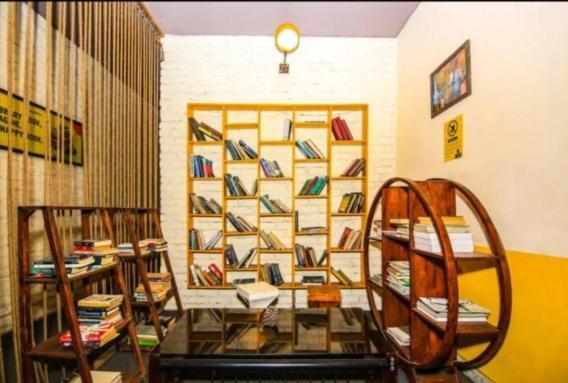 The Heistel Hostel New Delhi Exterior foto